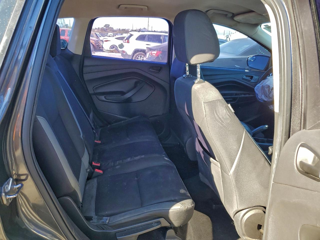 2016 FORD ESCAPE S photo 19