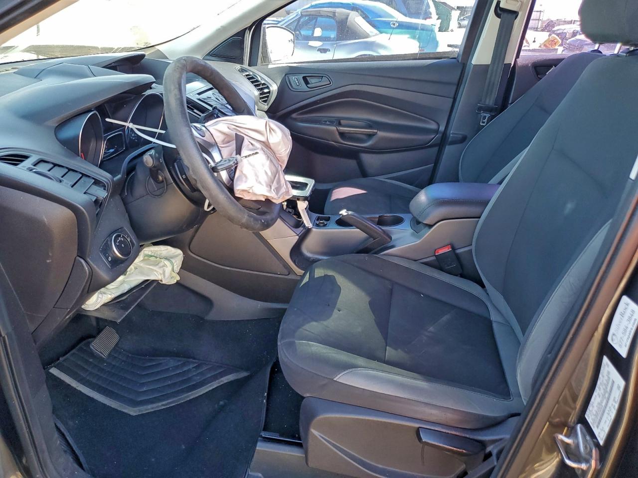 2016 FORD ESCAPE S photo 13