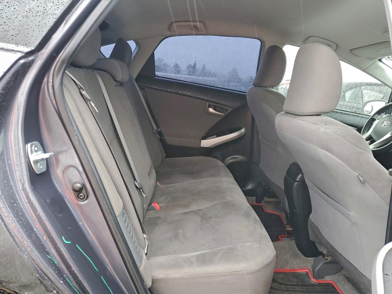2014 TOYOTA PRIUS photo 19