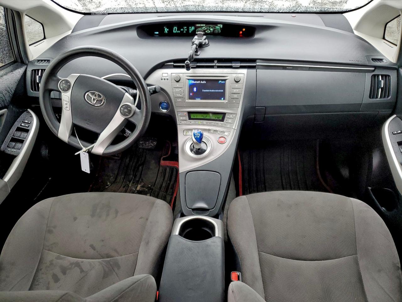 2014 TOYOTA PRIUS photo 15