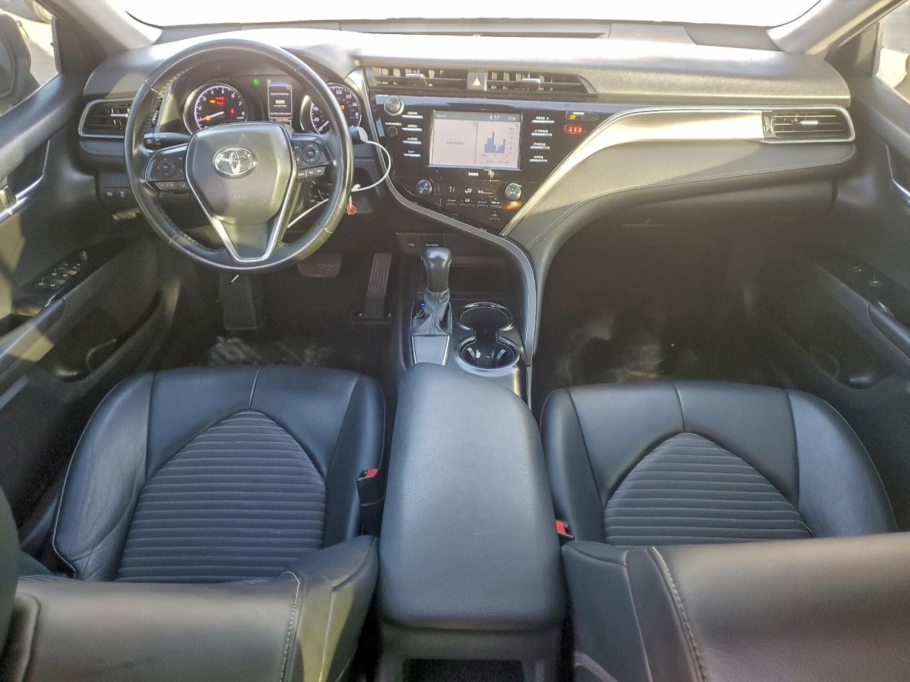 2020 TOYOTA CAMRY SE photo 15