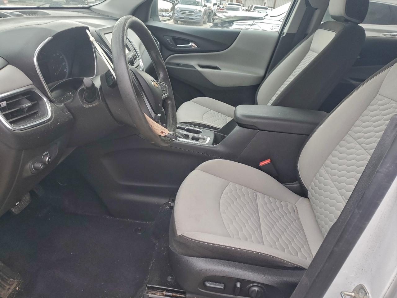 2019 CHEVROLET EQUINOX LS photo 13