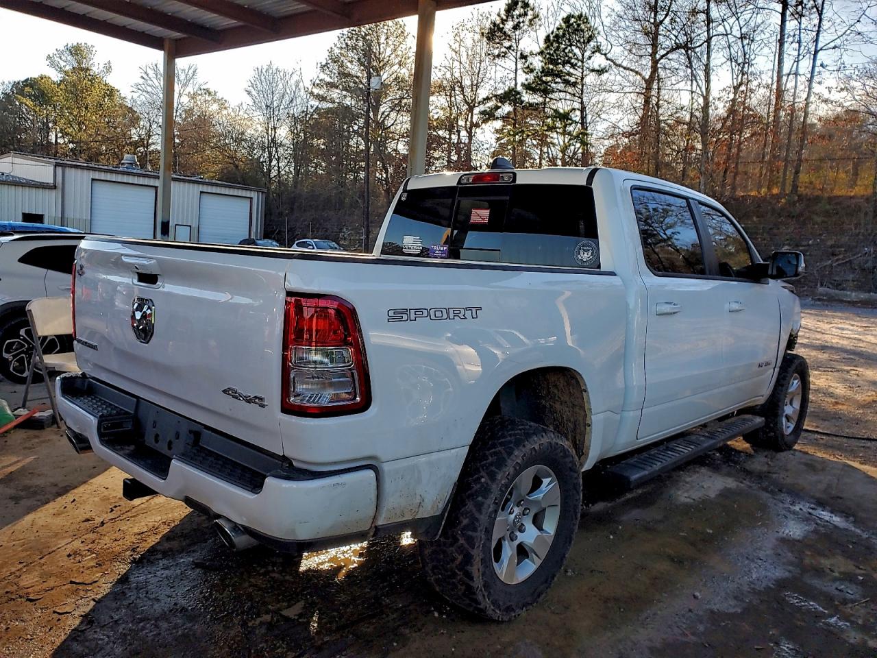 2023 RAM 1500 BIG HORN/LONE STAR photo 3