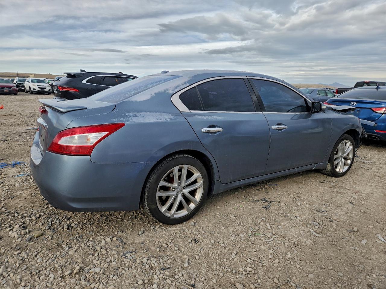 2011 NISSAN MAXIMA S photo 3