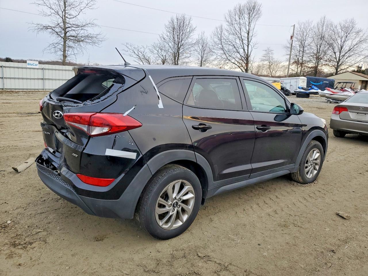 2018 HYUNDAI TUCSON SE photo 5
