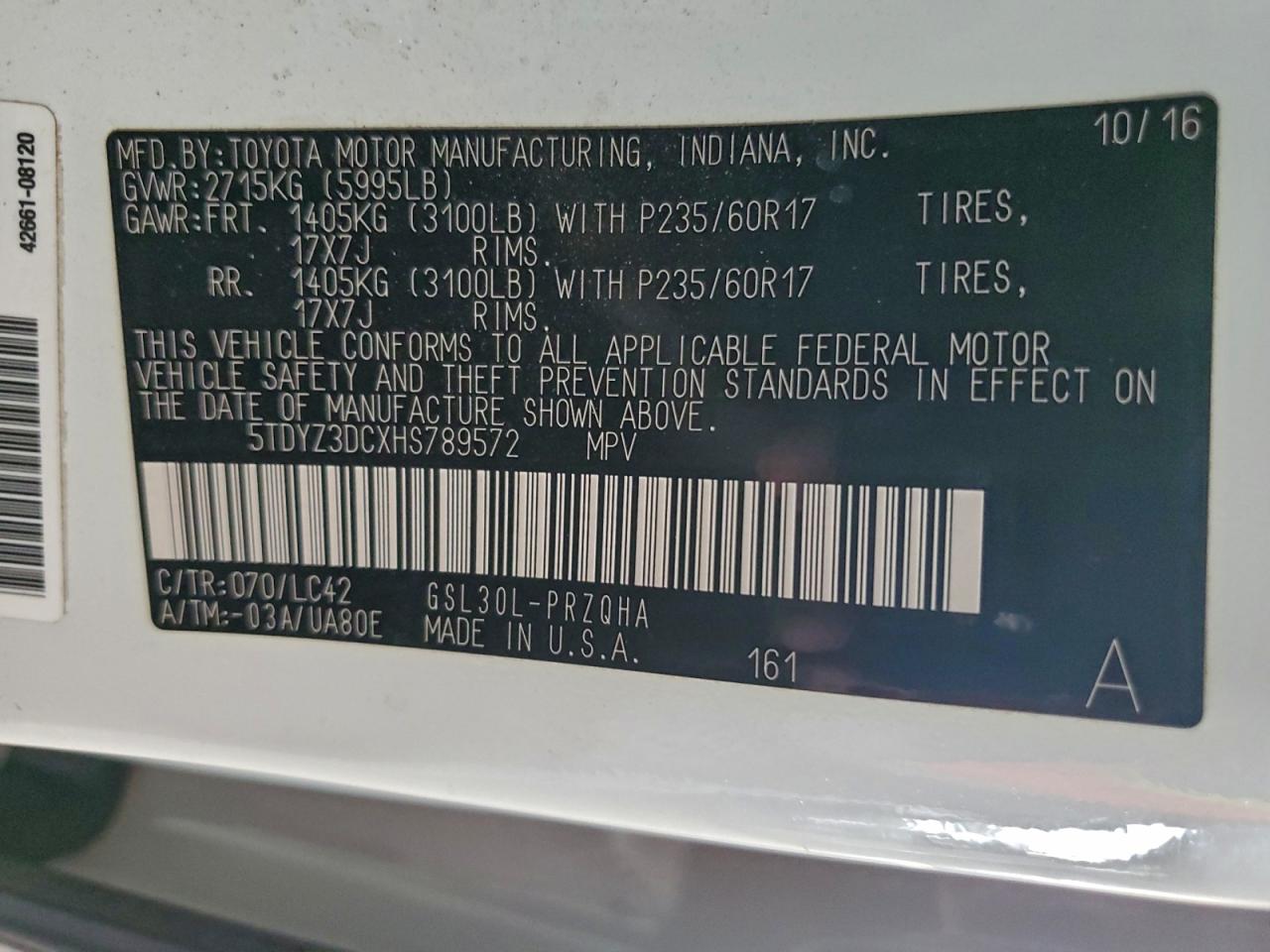2017 TOYOTA SIENNA XLE photo 25