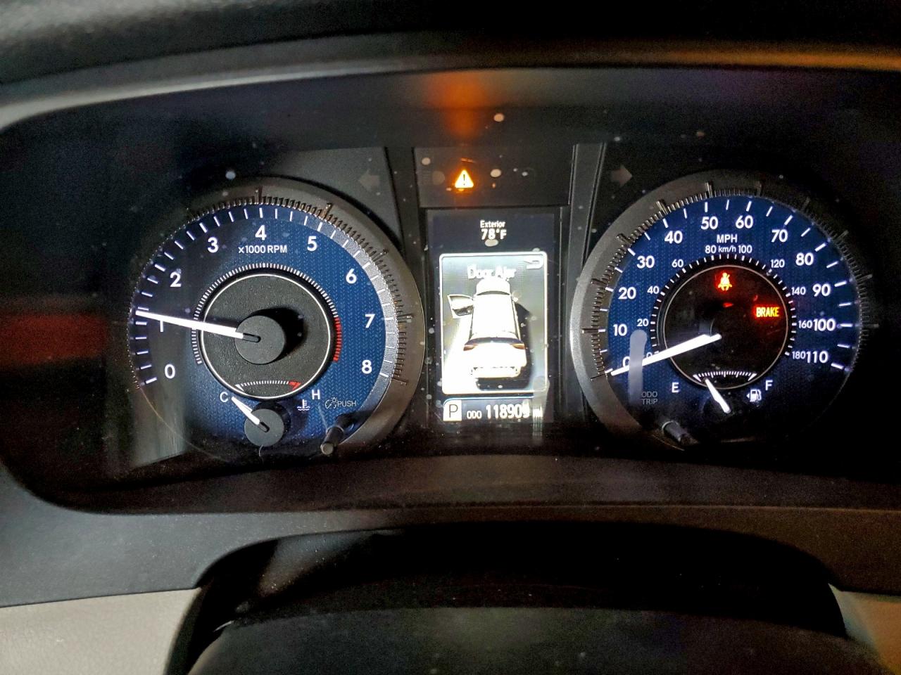 2017 TOYOTA SIENNA XLE photo 17