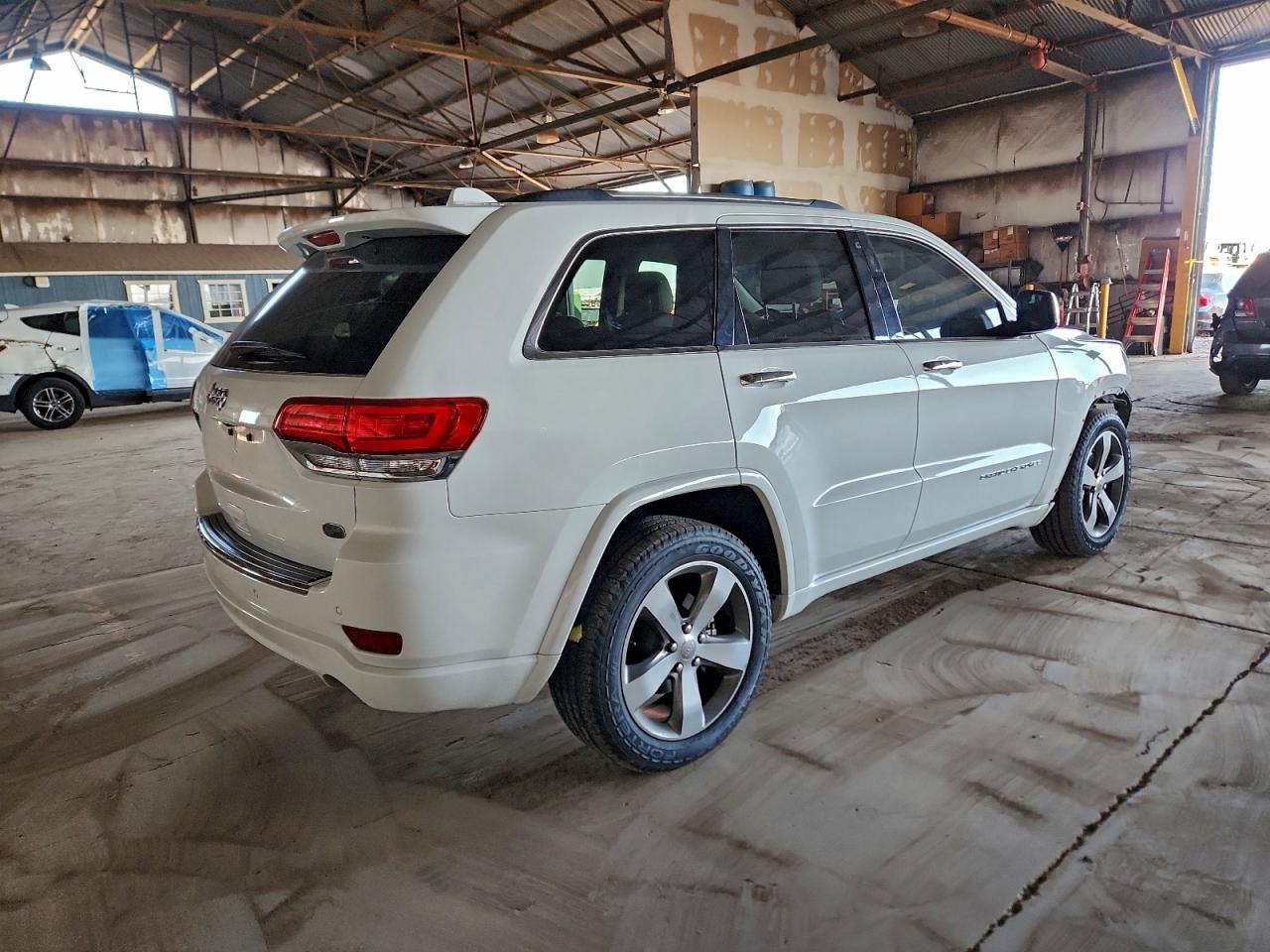 2014 JEEP GRAND CHEROKEE OVERLAND photo 5