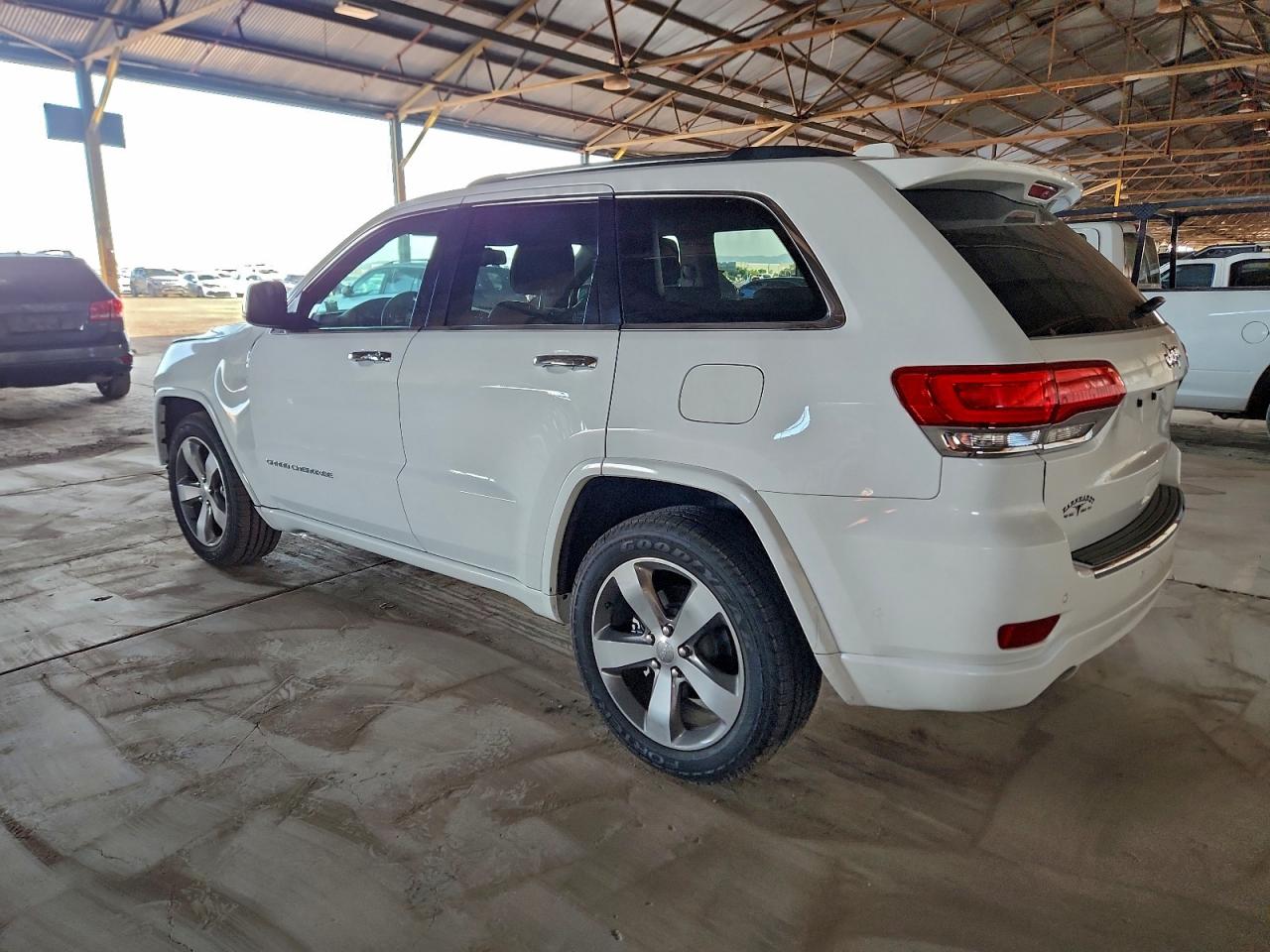 2014 JEEP GRAND CHEROKEE OVERLAND photo 3