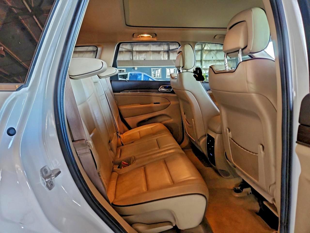 2014 JEEP GRAND CHEROKEE OVERLAND photo 19