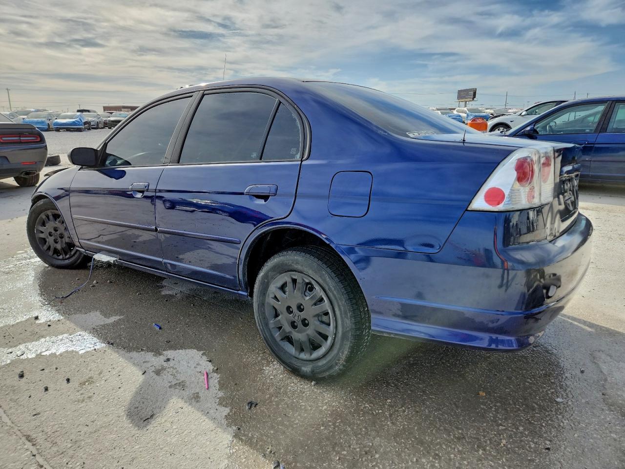 2004 HONDA CIVIC LX photo 2