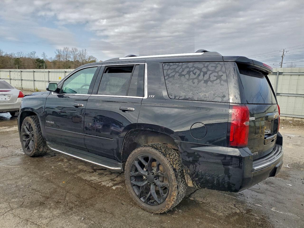 2016 CHEVROLET TAHOE C1500 LTZ photo 2
