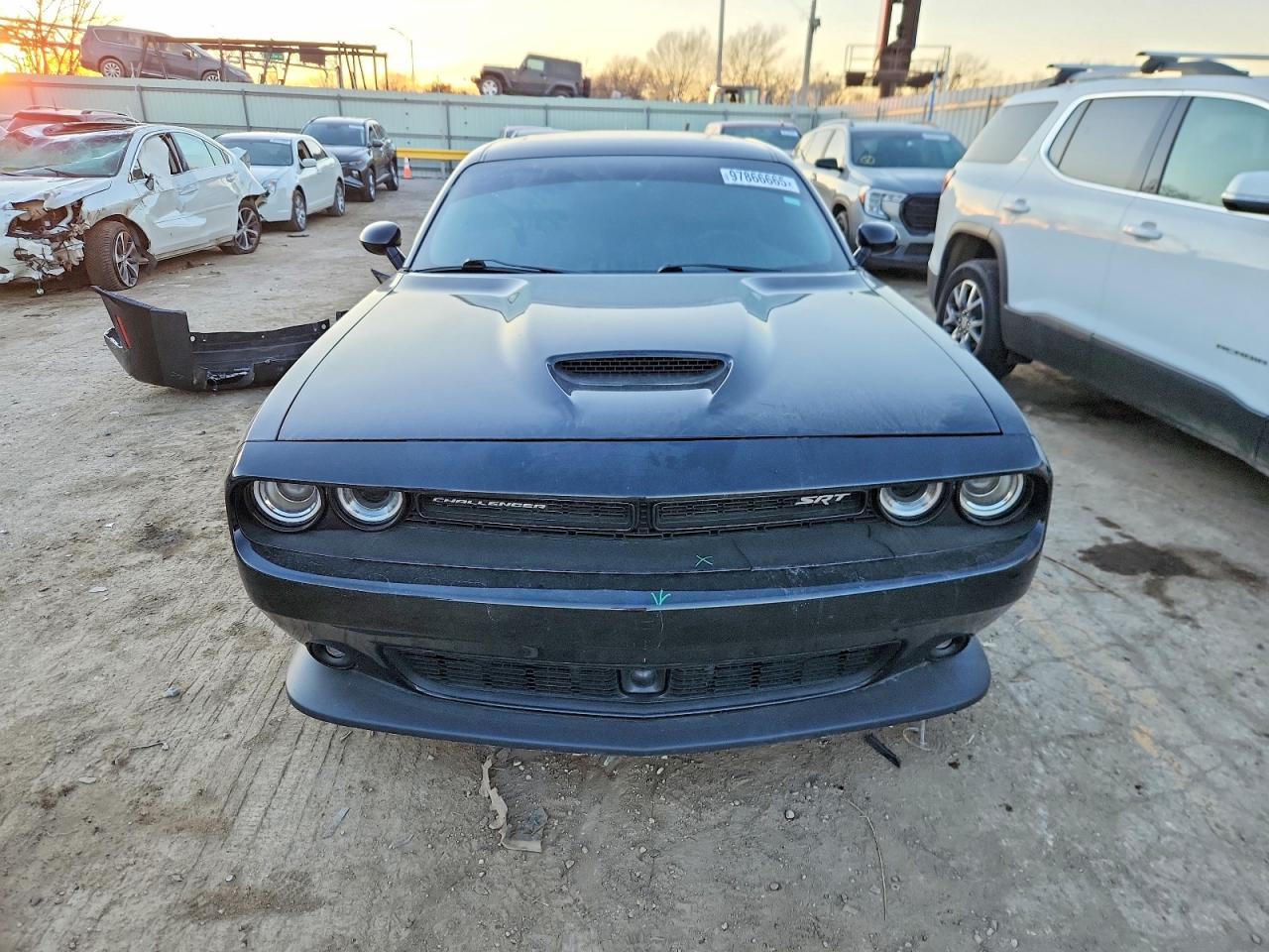 2016 DODGE CHALLENGER SRT 392 photo 13