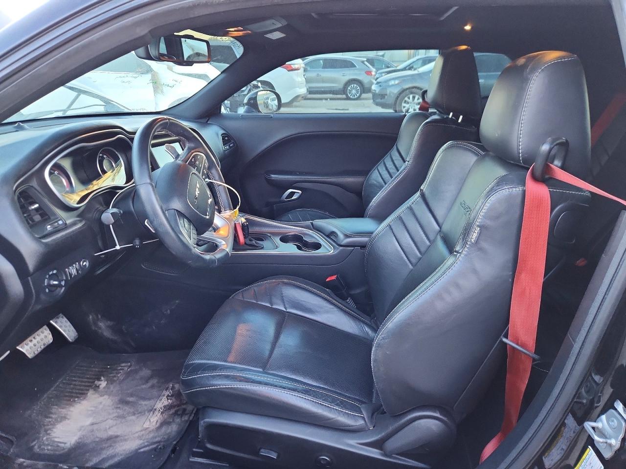 2016 DODGE CHALLENGER SRT 392 photo 19