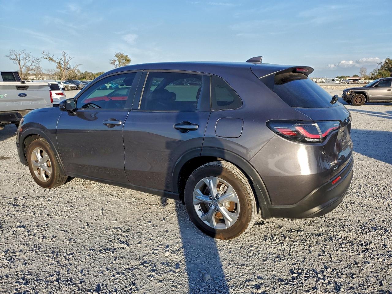 2024 HONDA HR-V LX photo 2
