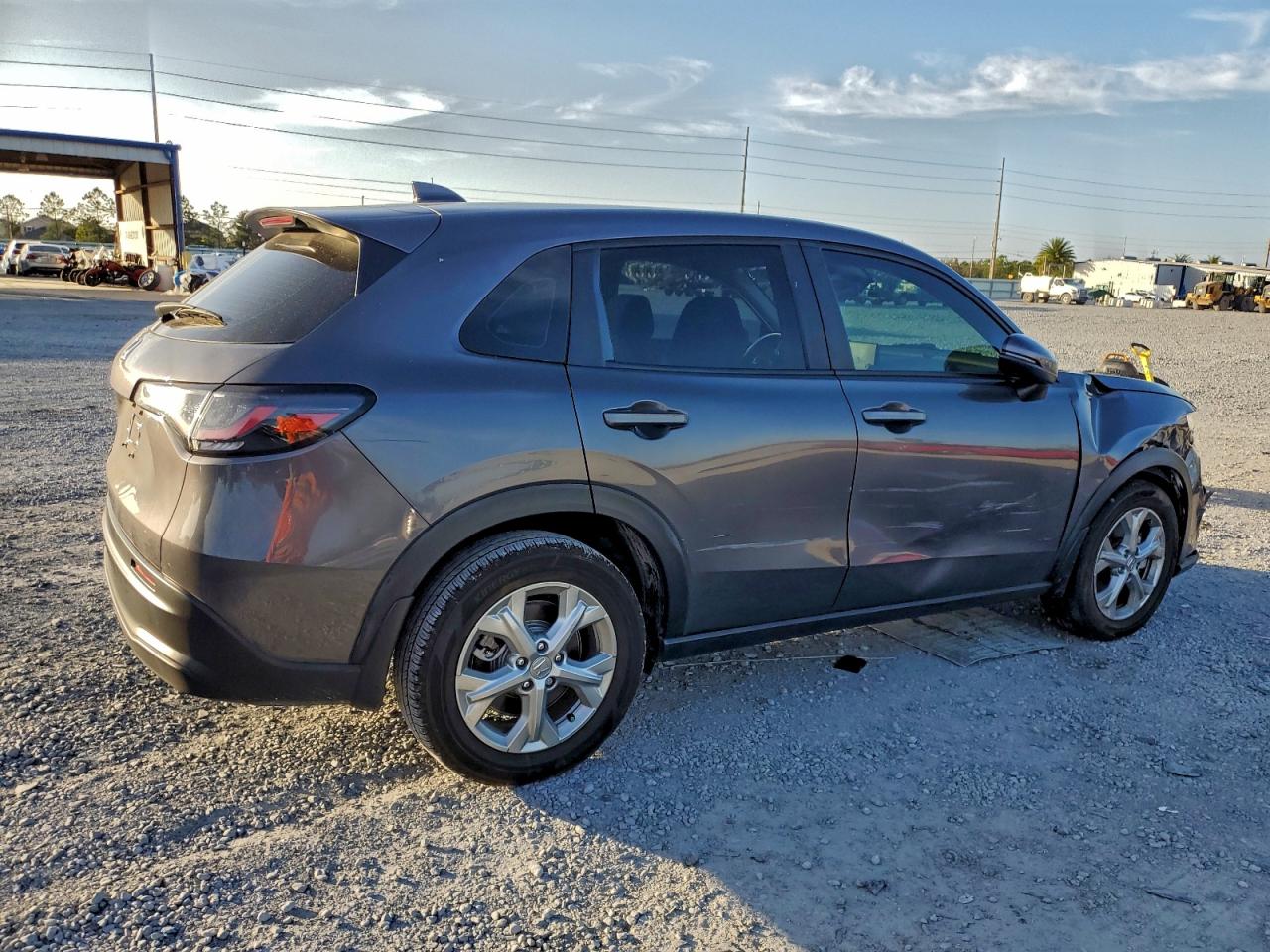 2024 HONDA HR-V LX photo 3