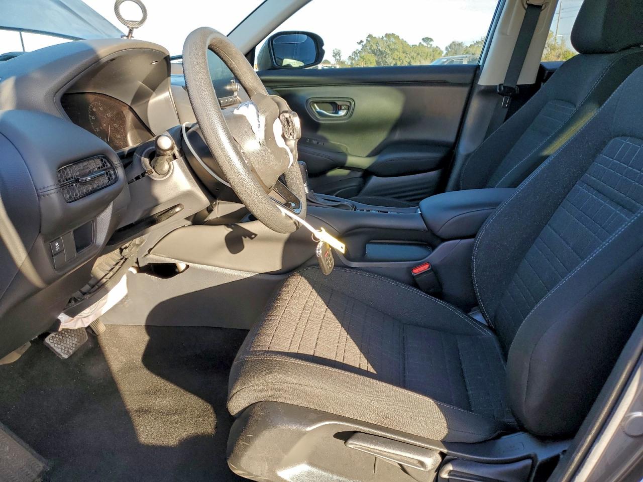 2024 HONDA HR-V LX photo 7