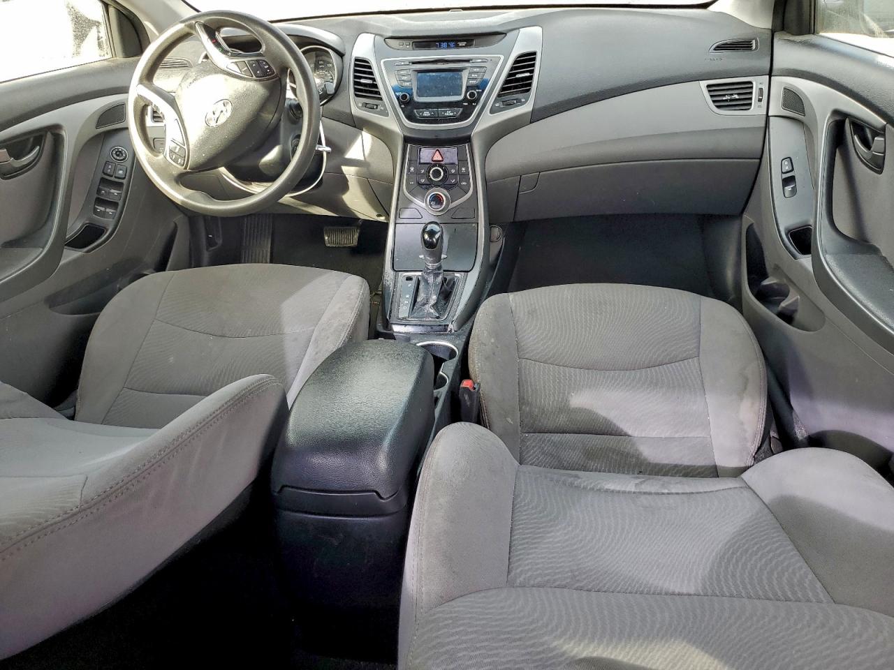 2015 HYUNDAI ELANTRA SE photo 8