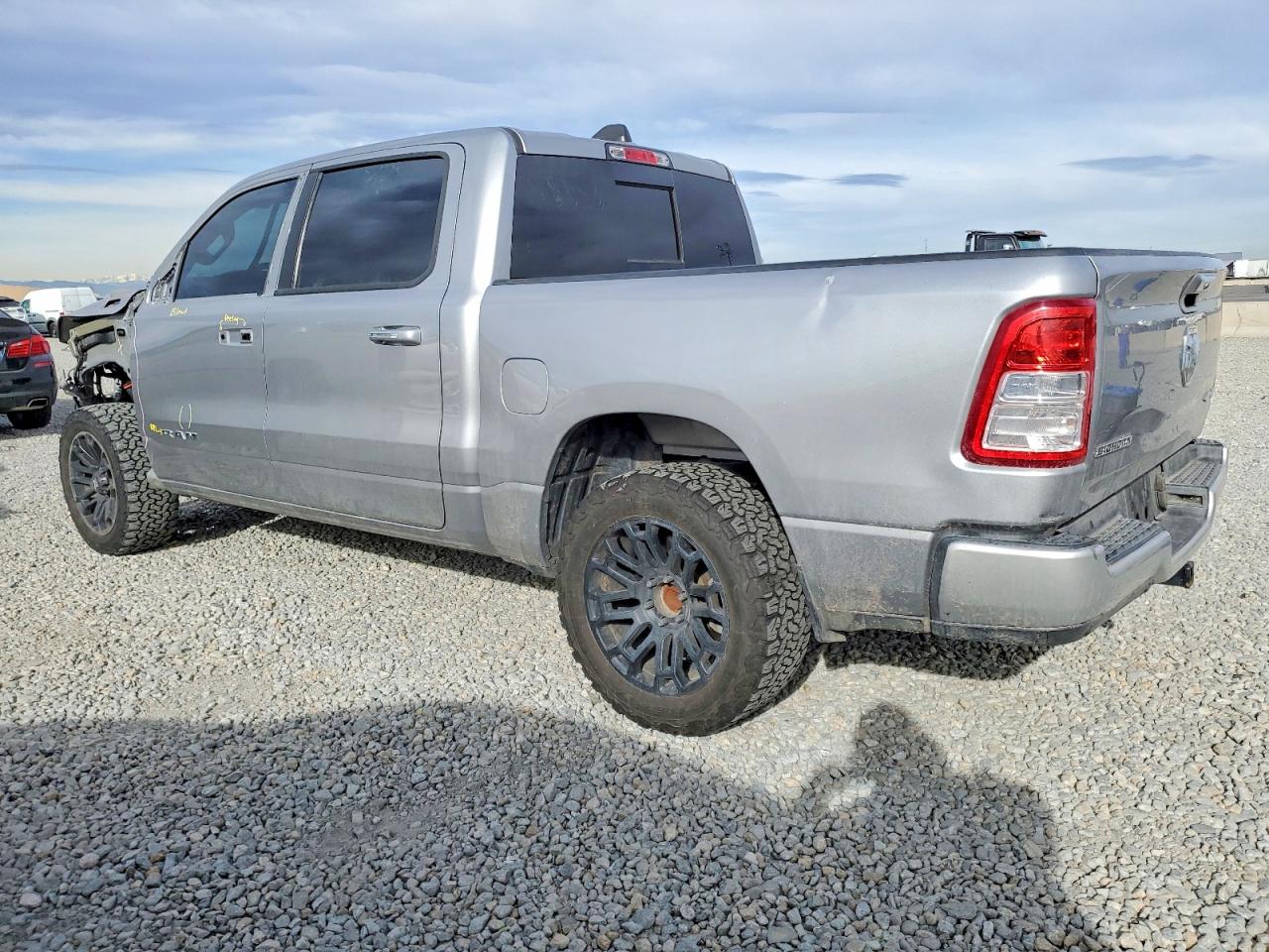 2019 RAM 1500 BIG HORN/LONE STAR photo 2