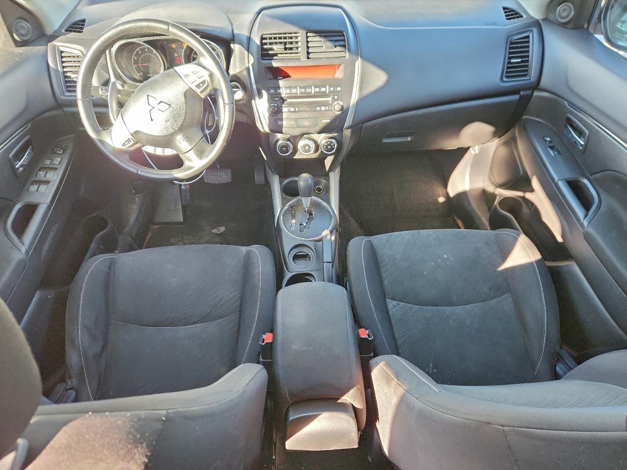 2013 MITSUBISHI OUTLANDER SPORT SE photo 8