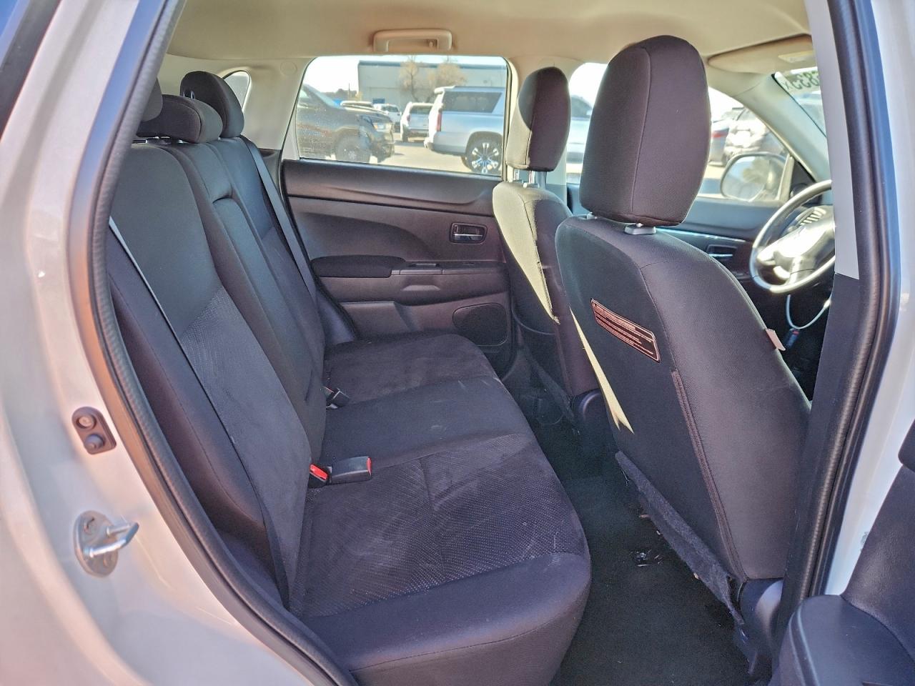 2013 MITSUBISHI OUTLANDER SPORT SE photo 10