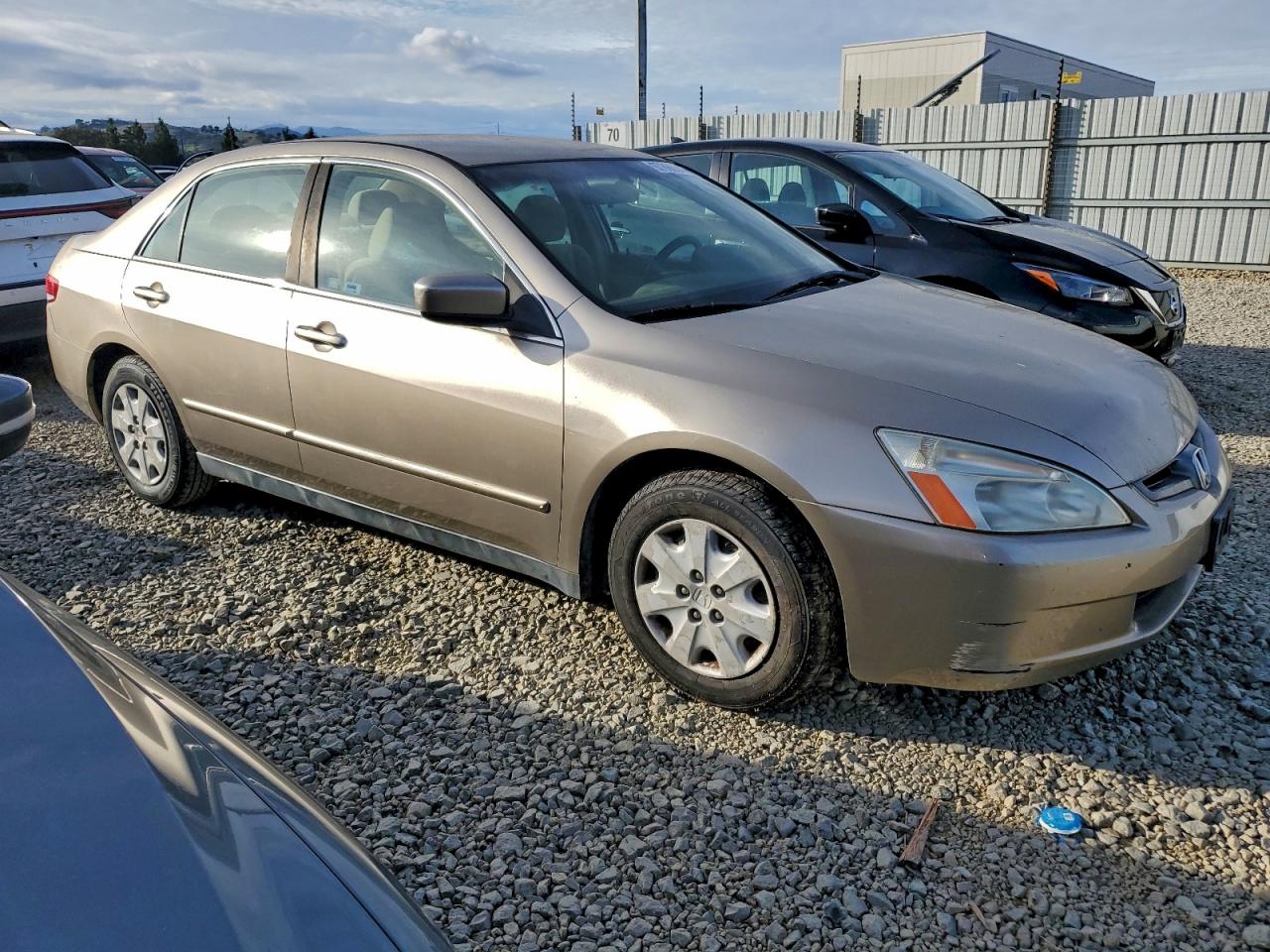 2003 HONDA ACCORD LX photo 4