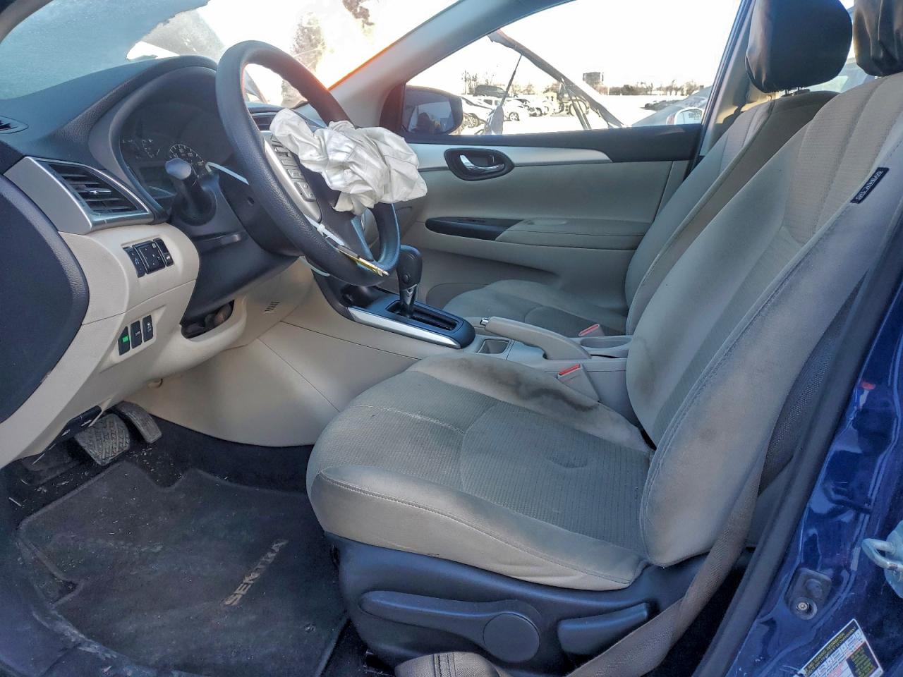 2016 NISSAN SENTRA S photo 13