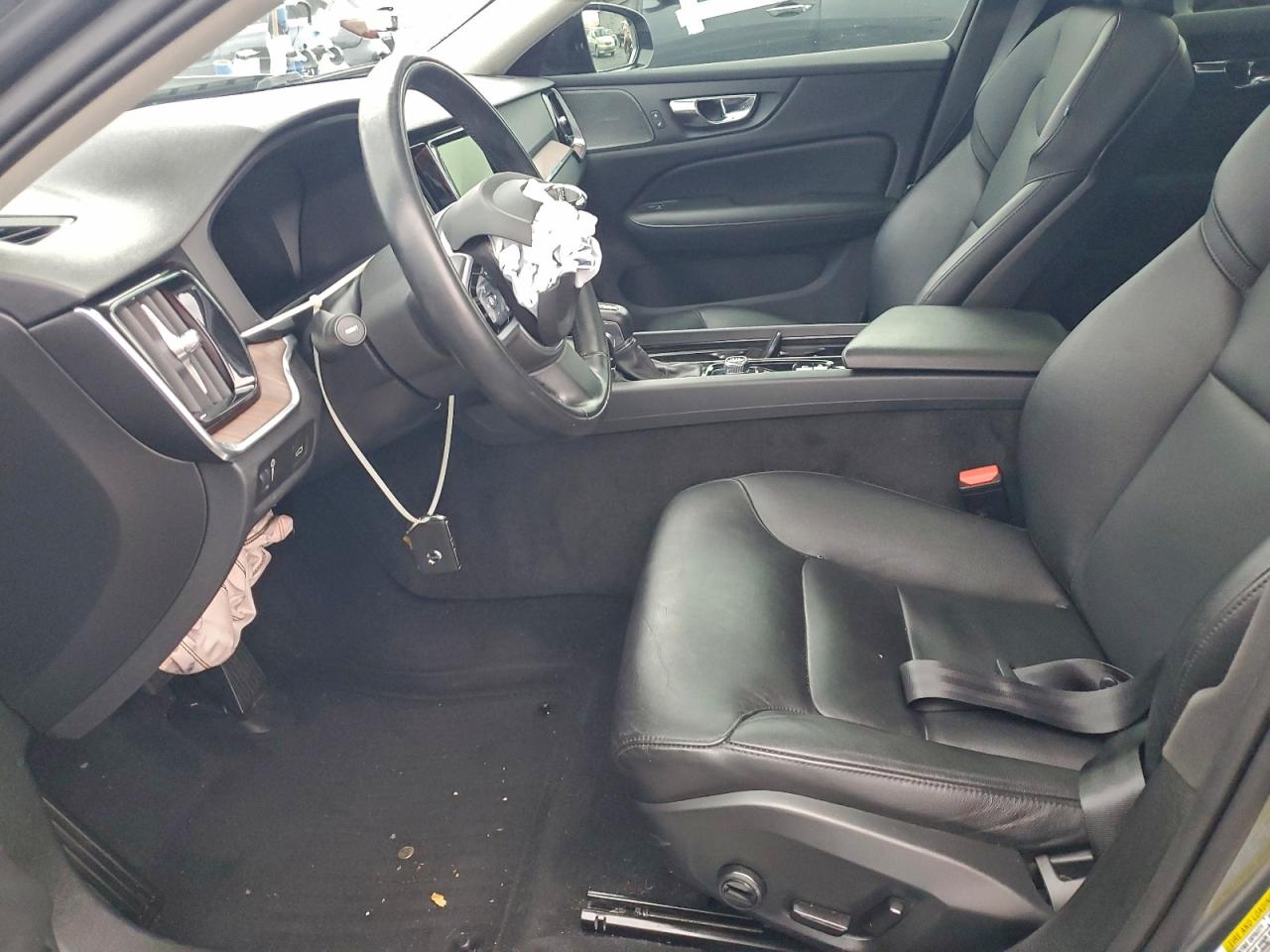 2021 VOLVO S60 T5 MOMENTUM photo 7