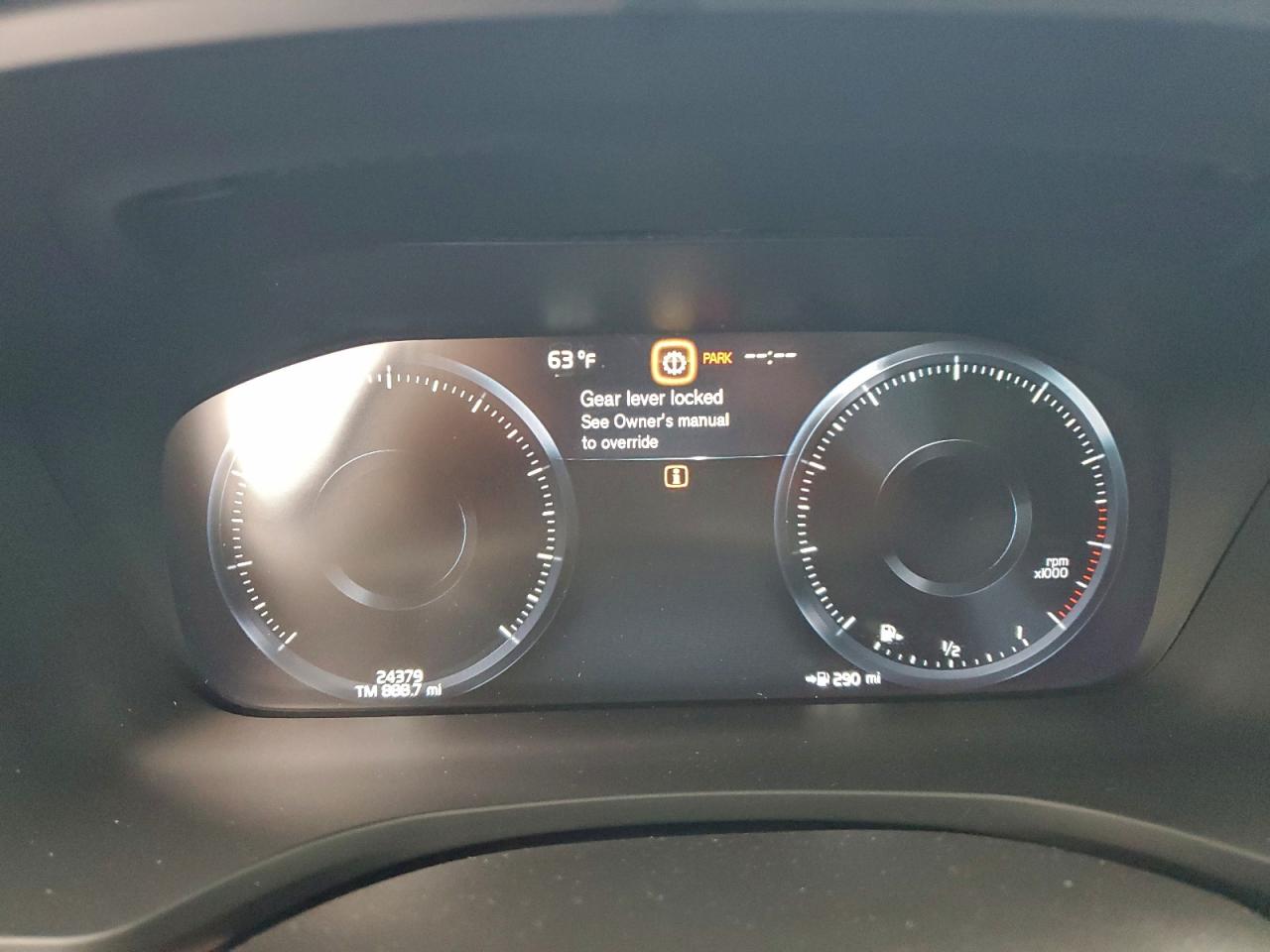 2021 VOLVO S60 T5 MOMENTUM photo 9