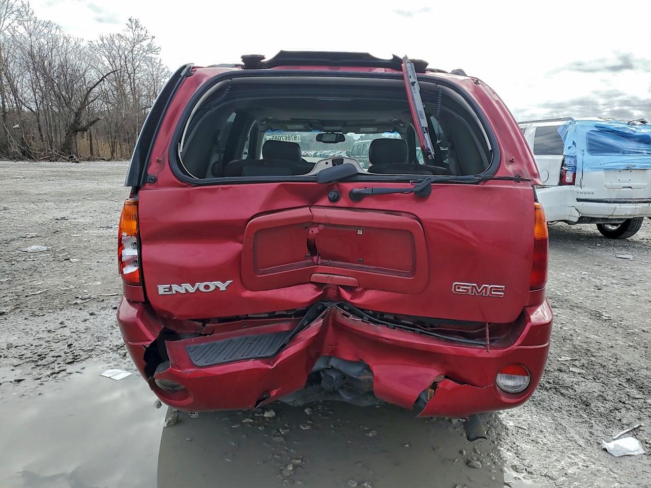 2004 GMC ENVOY photo 6