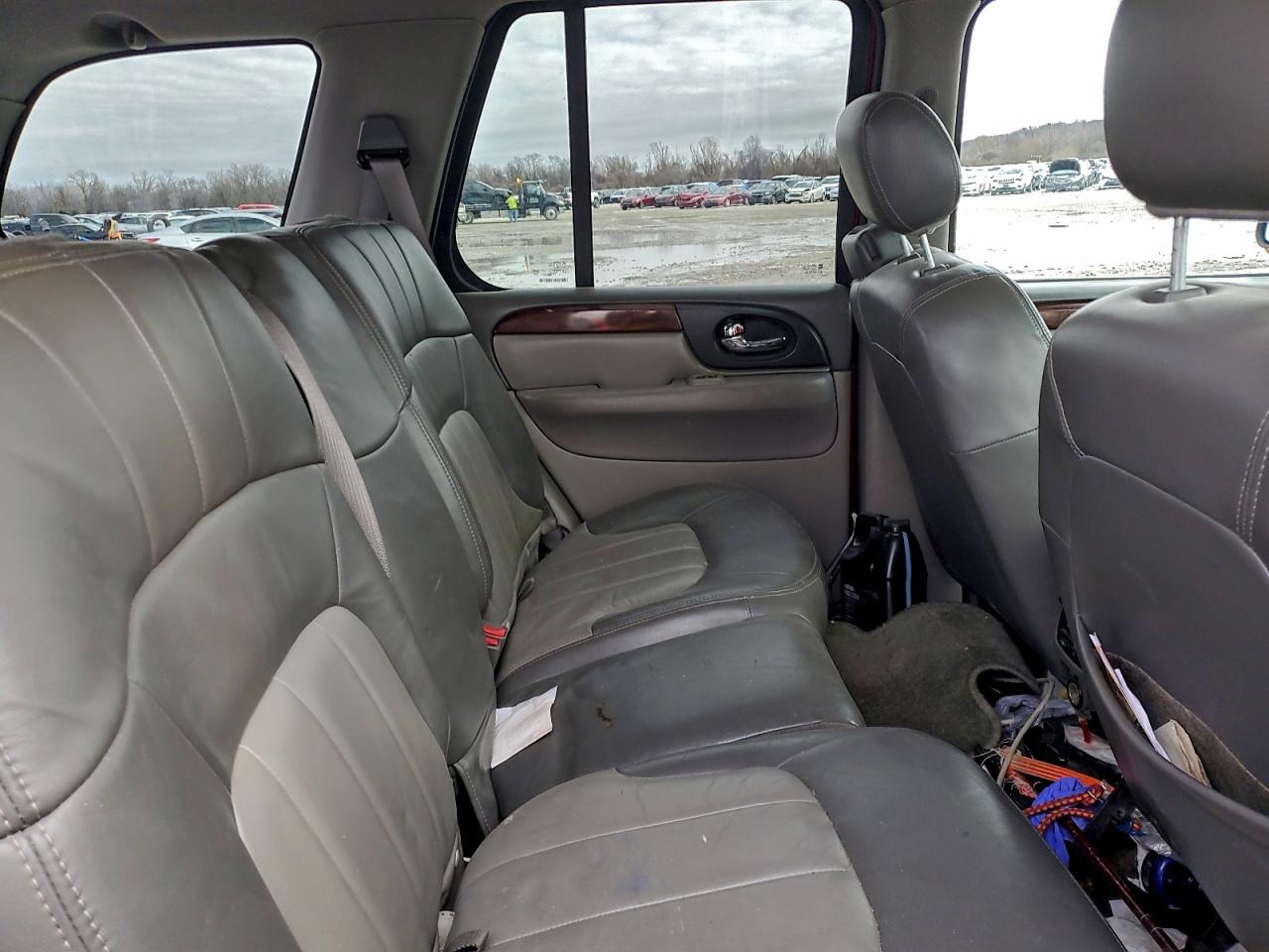 2004 GMC ENVOY photo 10