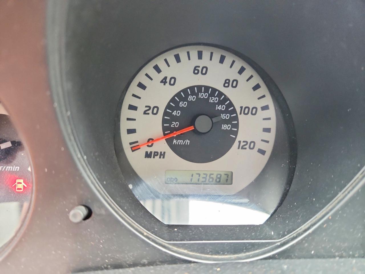 2004 NISSAN FRONTIER KING CAB XE photo 9