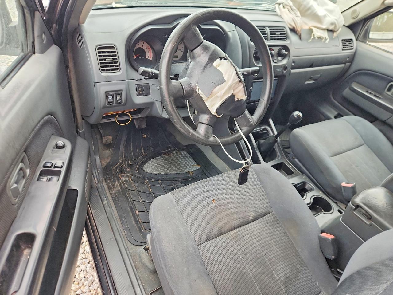 2004 NISSAN FRONTIER KING CAB XE photo 8