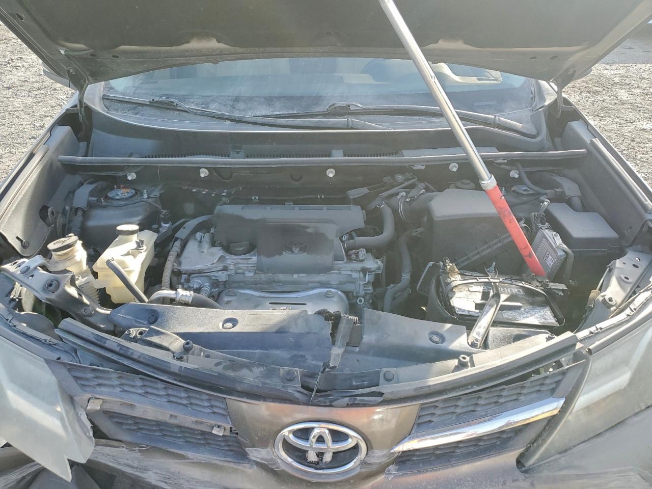 2014 TOYOTA RAV4 XLE photo 12