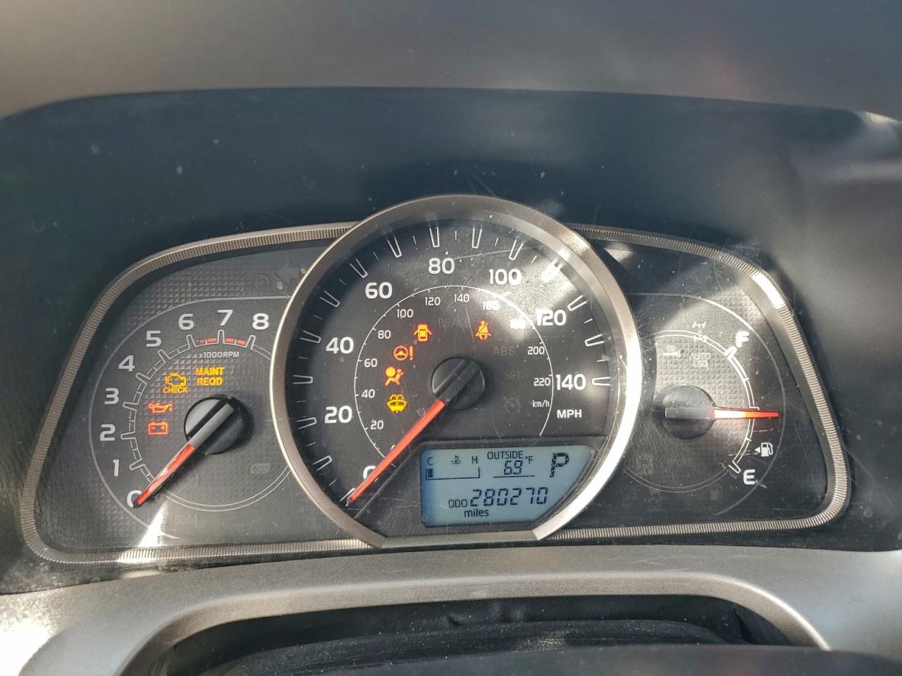 2014 TOYOTA RAV4 XLE photo 9