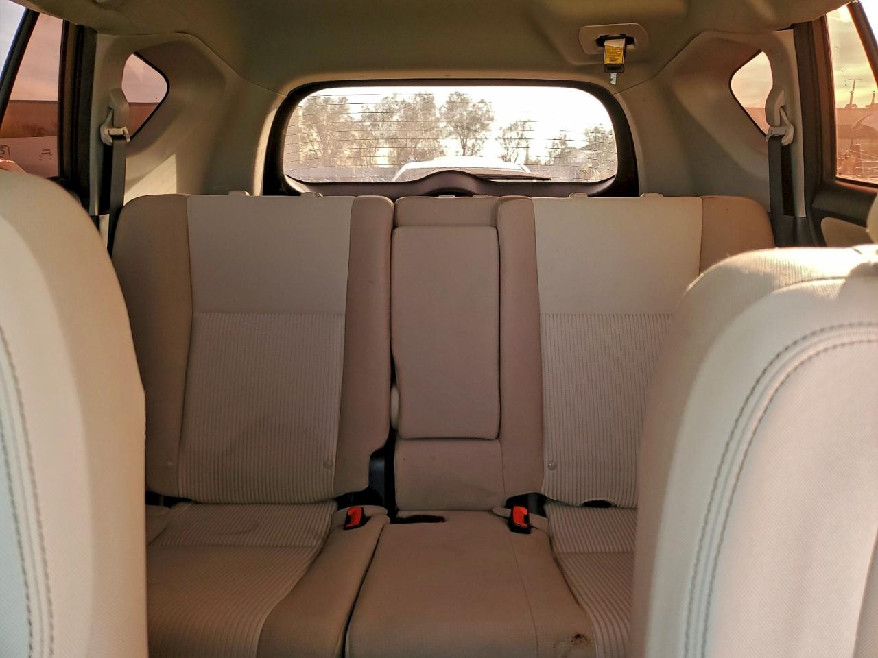 2014 TOYOTA RAV4 XLE photo 10