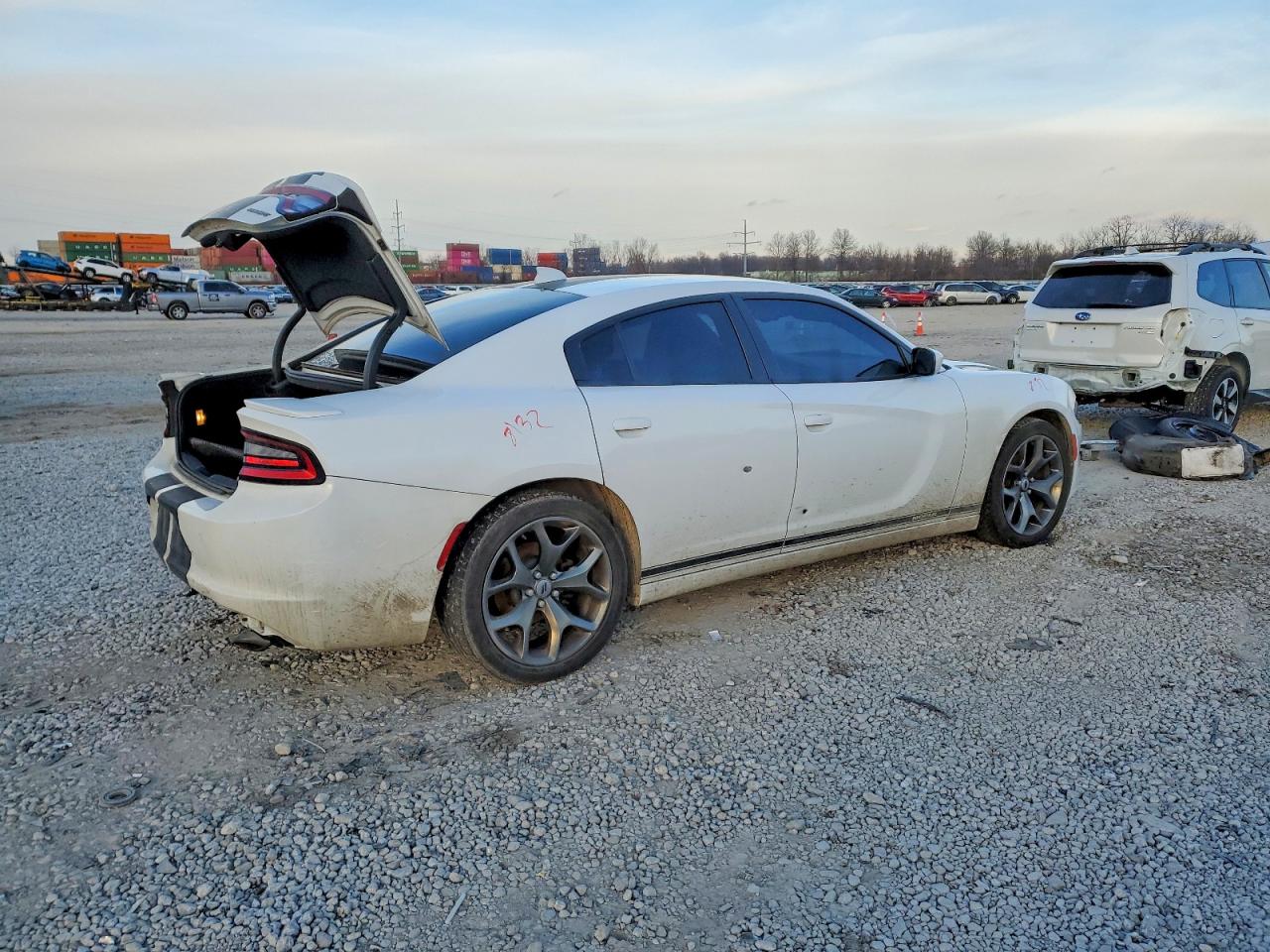 2017 DODGE CHARGER SXT photo 3