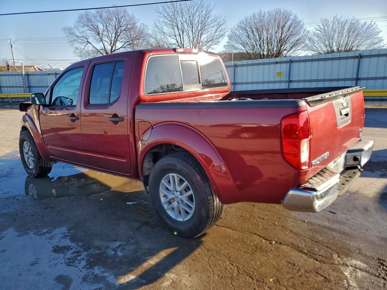 2018 NISSAN FRONTIER S photo 2