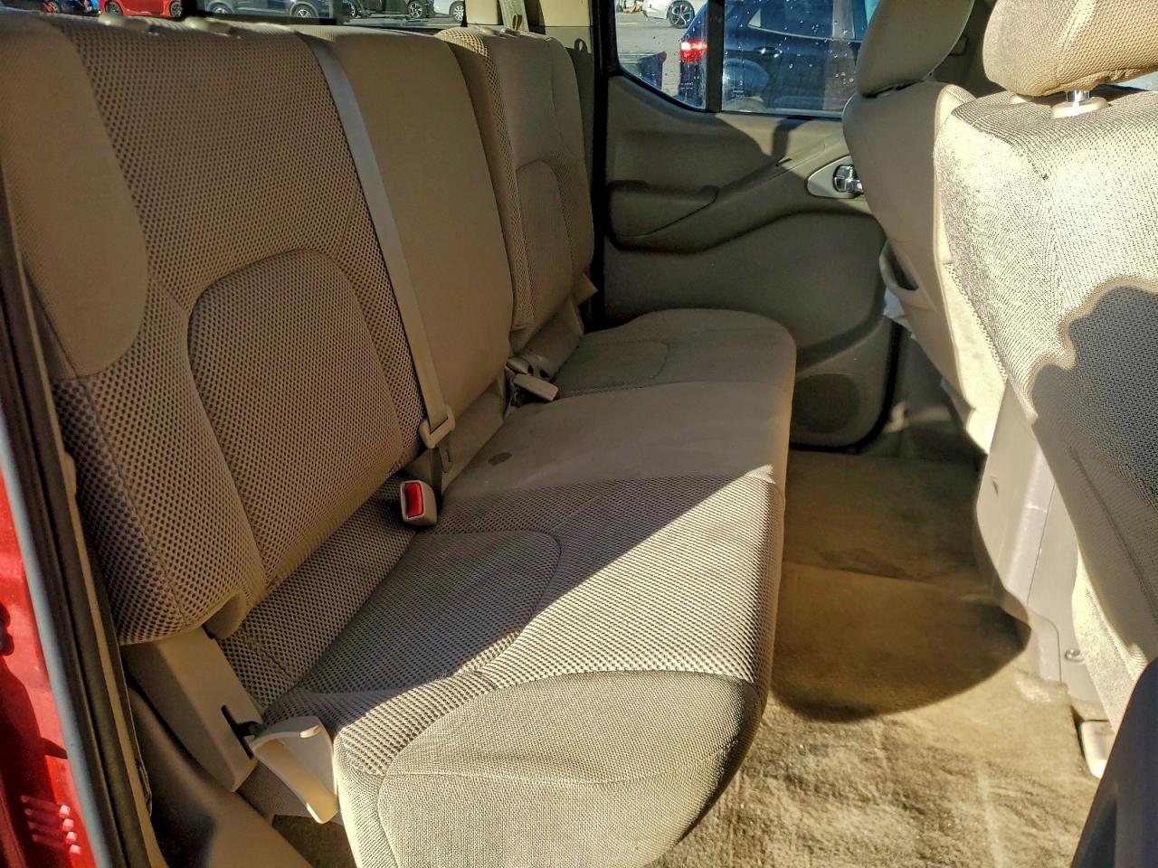 2018 NISSAN FRONTIER S photo 10