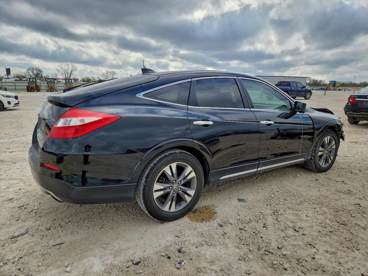 2013 HONDA CROSSTOUR EXL photo 3