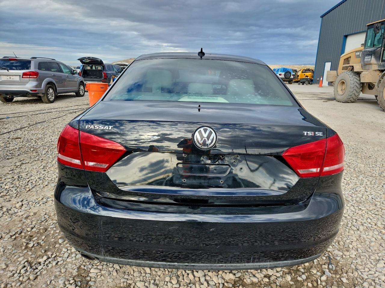 2014 VOLKSWAGEN PASSAT SE photo 6