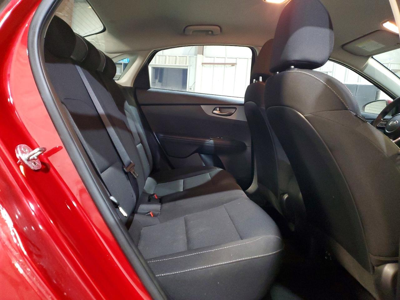 2021 KIA FORTE FE photo 10