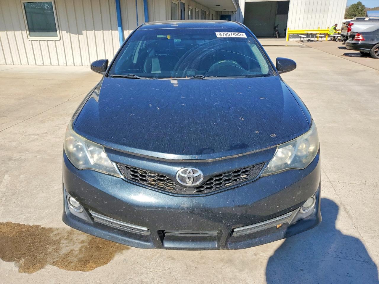 2014 TOYOTA CAMRY L photo 5