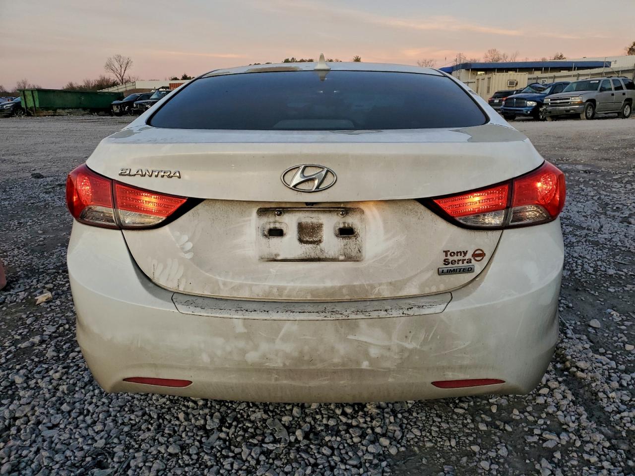2013 HYUNDAI ELANTRA GLS photo 6