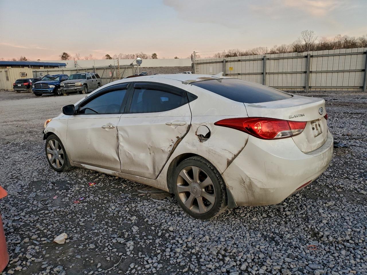 2013 HYUNDAI ELANTRA GLS photo 2