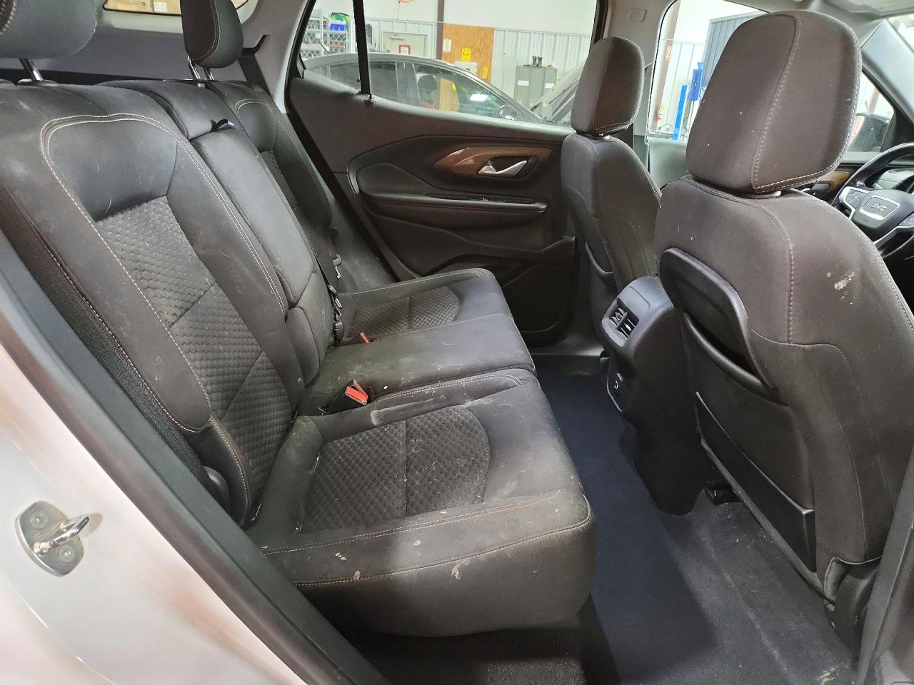 2019 GMC TERRAIN SLE photo 10