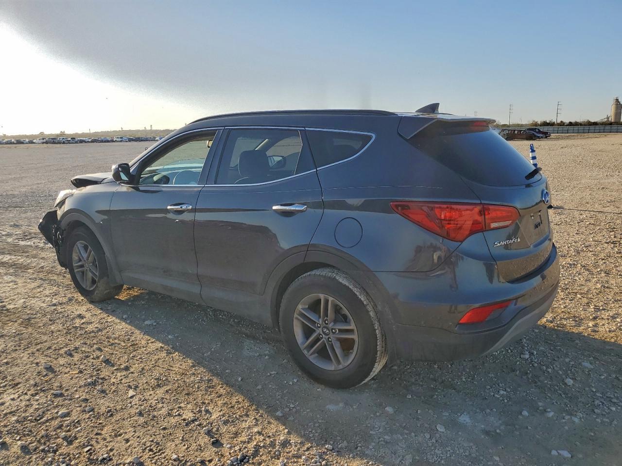 2018 HYUNDAI SANTA FE SPORT photo 2