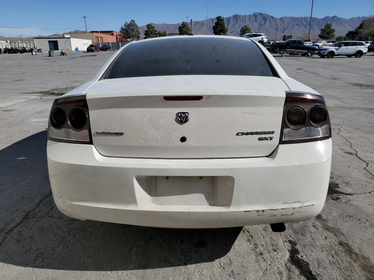 2010 DODGE CHARGER SXT photo 6