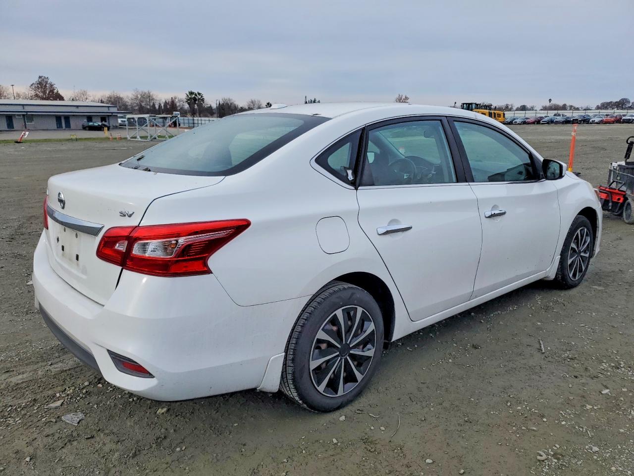 2016 NISSAN SENTRA S photo 3