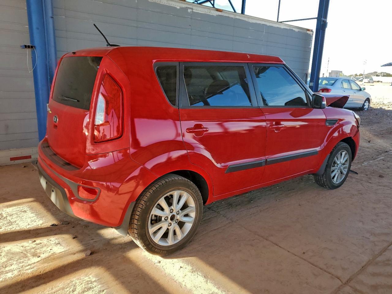 2013 KIA SOUL + photo 3